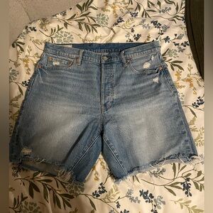 Gap cheeky midi shorts high rise size 31/12 Tall